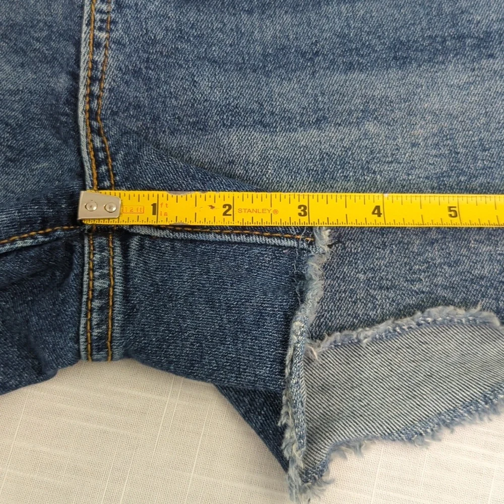 Denizen Levi's high-rise shorts, jean denim cut offs, women's size 10 / 30 - Picture 7 of 15